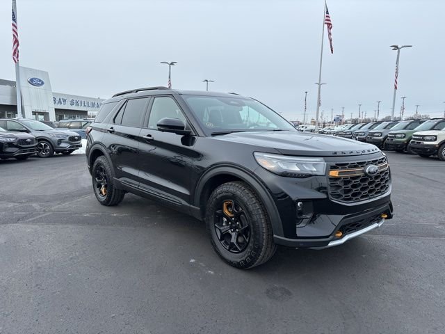 New 2026 Agate Black Metallic Ford Tremor® image 34