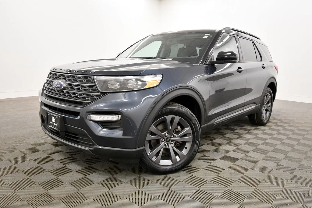 Used 2023 Ford Explorer XLT with VIN 1FMSK8DH8PGA26165 for sale in Rochester, Minnesota