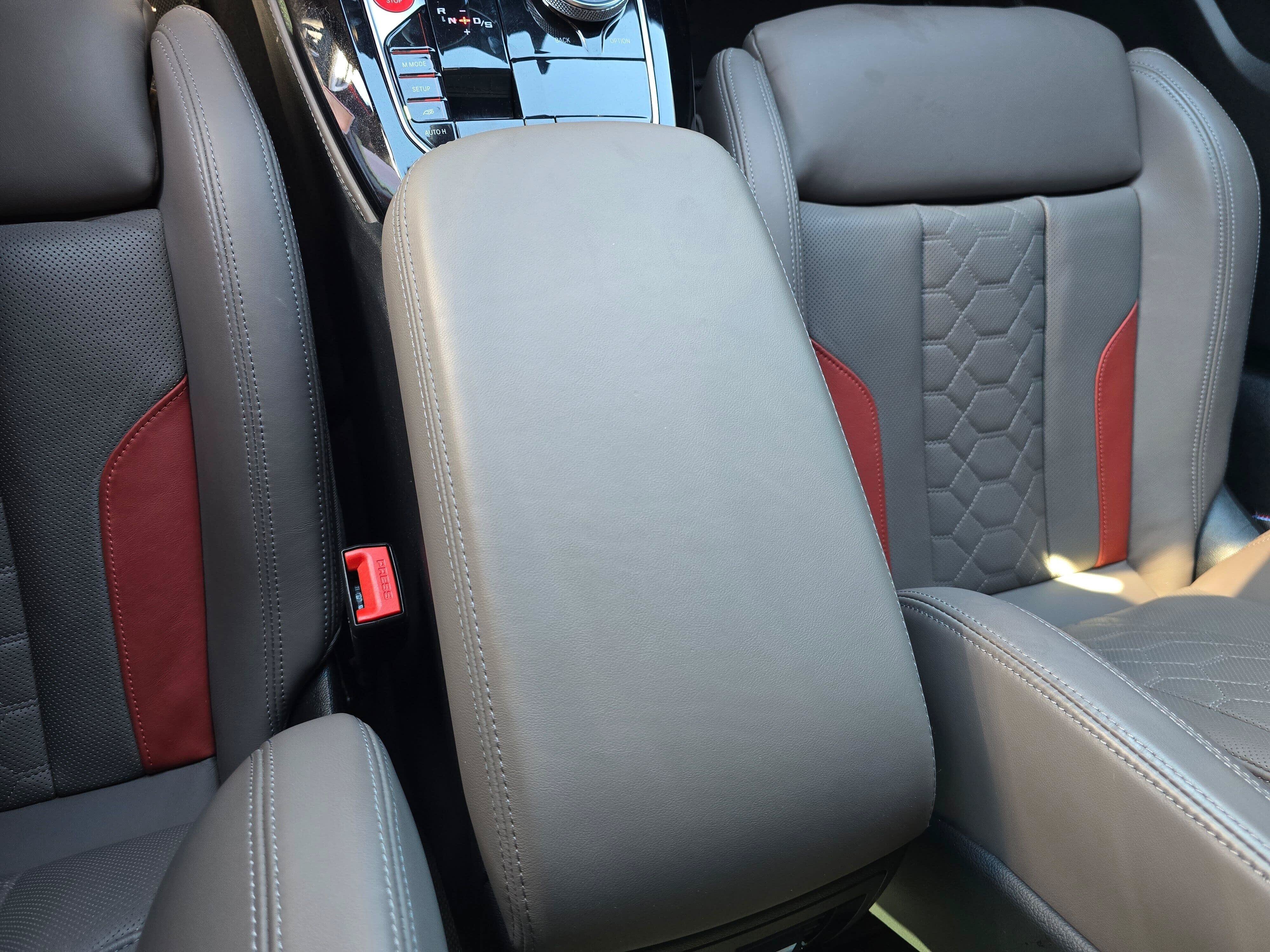 Used 2022 Toronto Red Metallic BMW M image 25