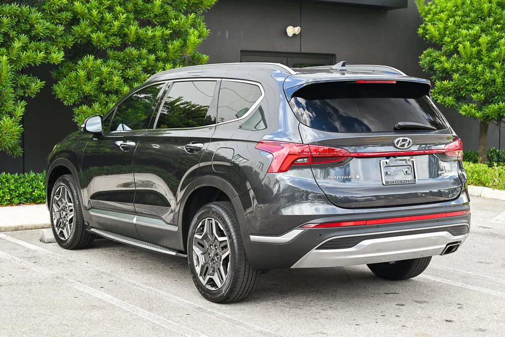 Used 2023 Gray Hyundai Limited image 6