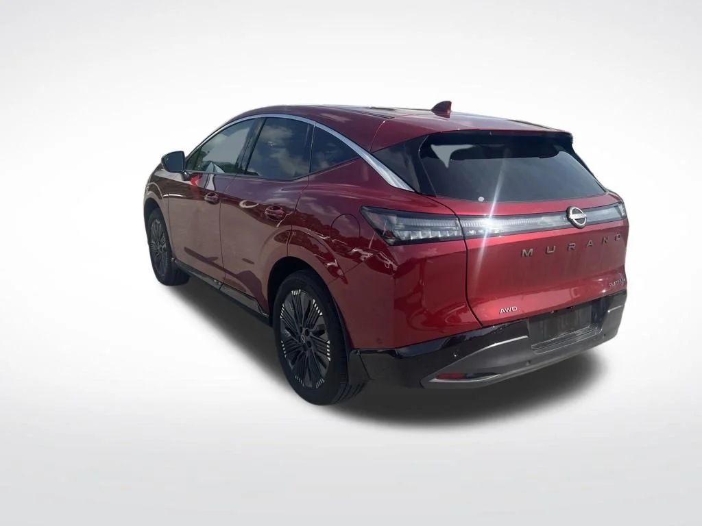 Used 2025 Red Nissan Platinum image 4