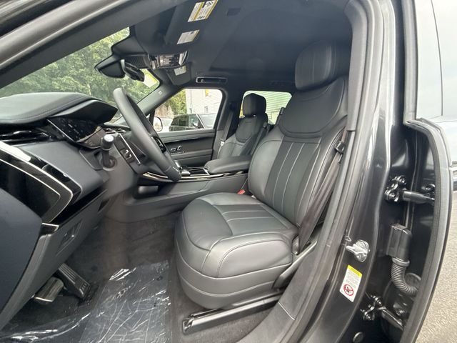 New 2026 Carpathian Grey Land Rover Dynamic SE image 10