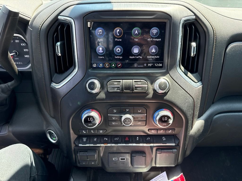 Used 2022 White GMC AT4 image 8