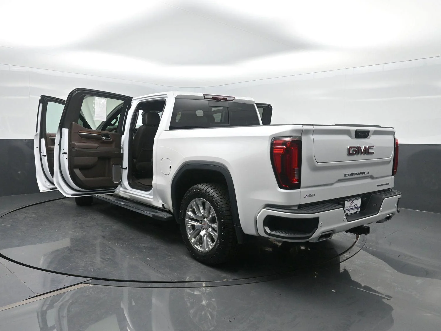 Used 2024 White Frost Tricoat GMC Denali image 52