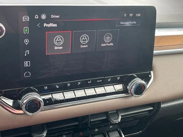 Used 2023 Onyx Black GMC Denali image 31