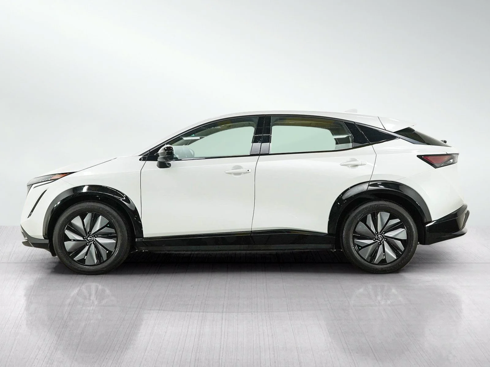 Used 2024 Nissan ARIYA Evolve+ with VIN JN1DF0BB6RM730793 for sale in Minneapolis, MN