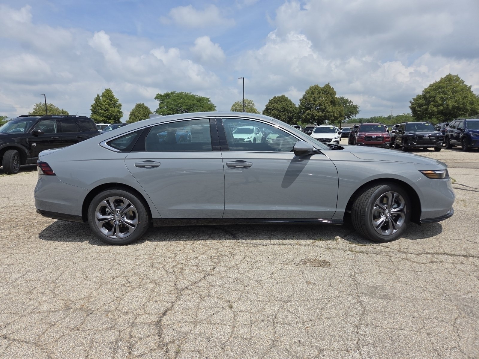 New 2026 Urban Gray Pearl Honda EX-L image 22