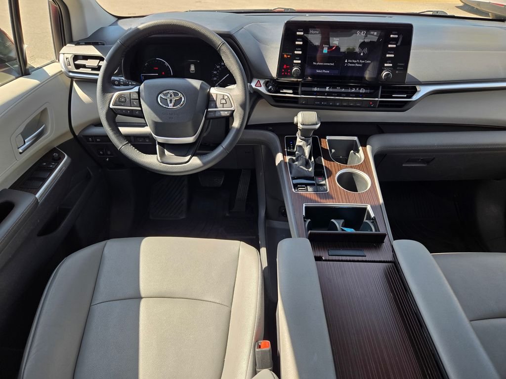 2023 Toyota Sienna XLE - Photo 27