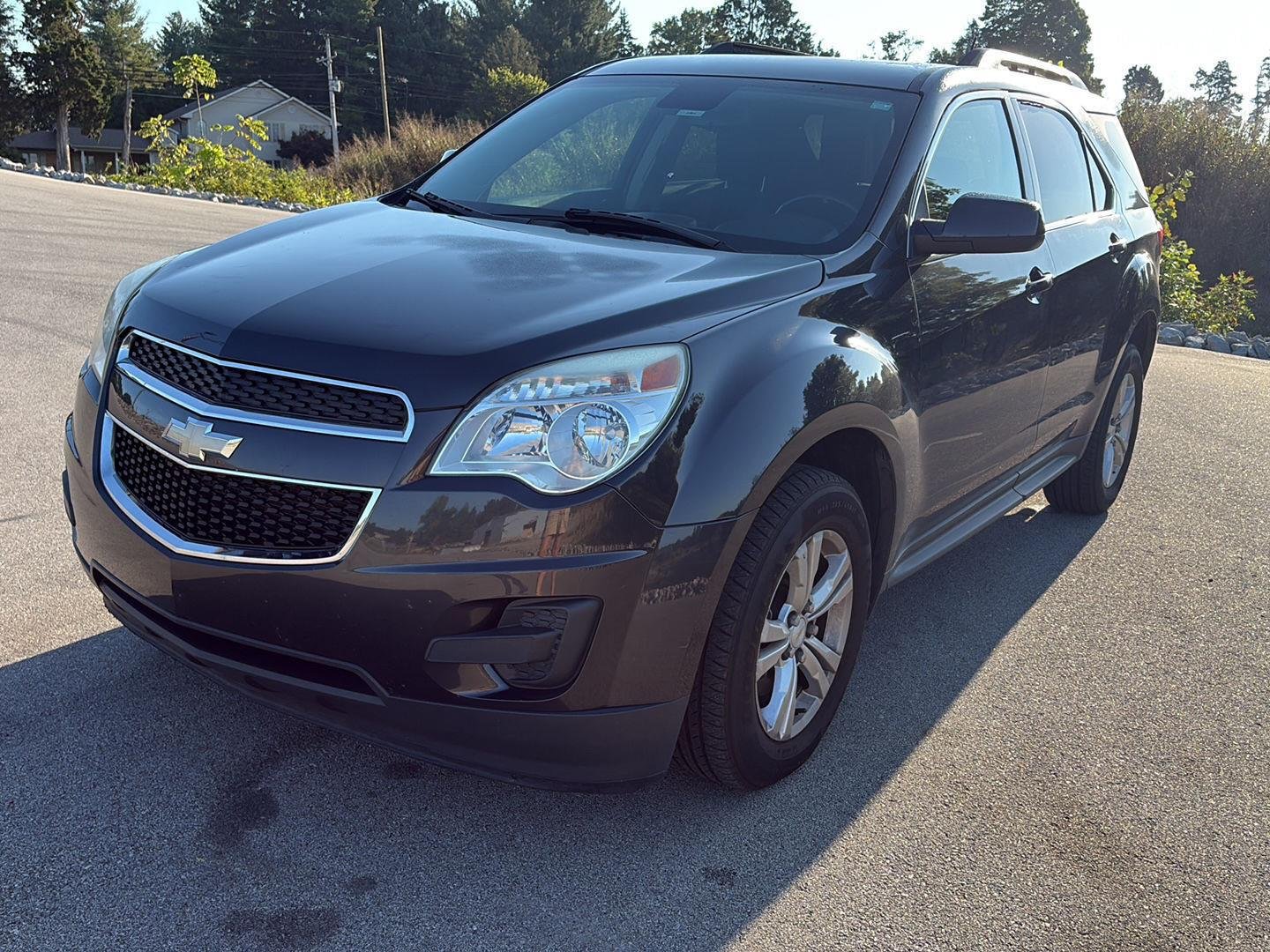 Used 2015  Chevrolet LT image 2
