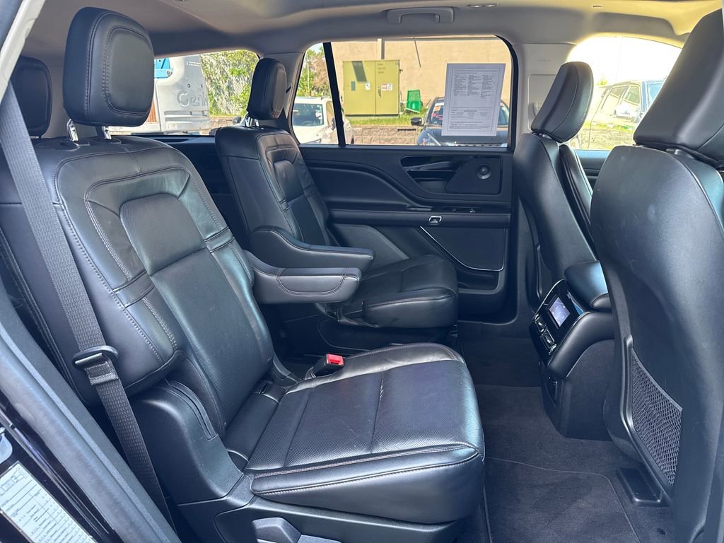 Used 2023 Black Lincoln Reserve image 38