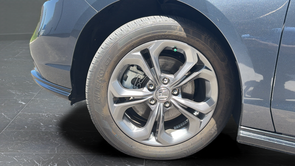 Used 2023 Meteorite Gray Metallic Honda EX-L image 28