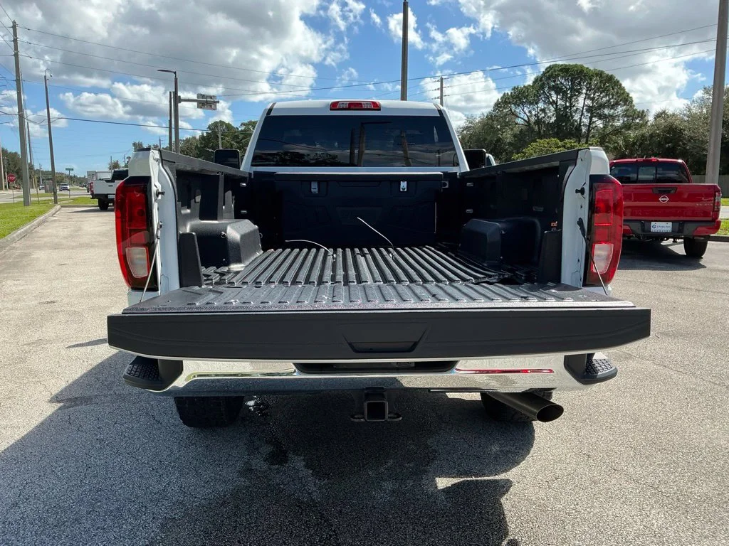 Used 2025 White GMC Pro image 17