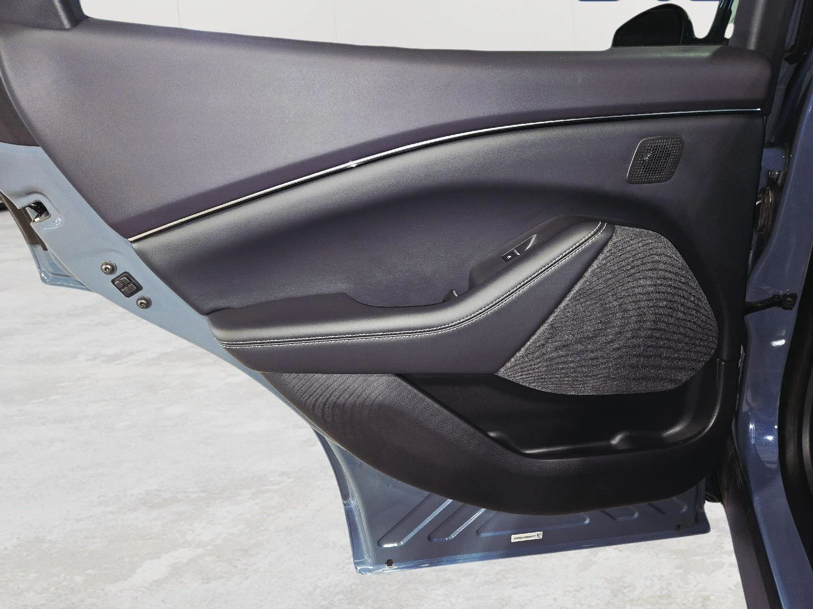 Used 2024 Vapor Blue Ford Premium image 41