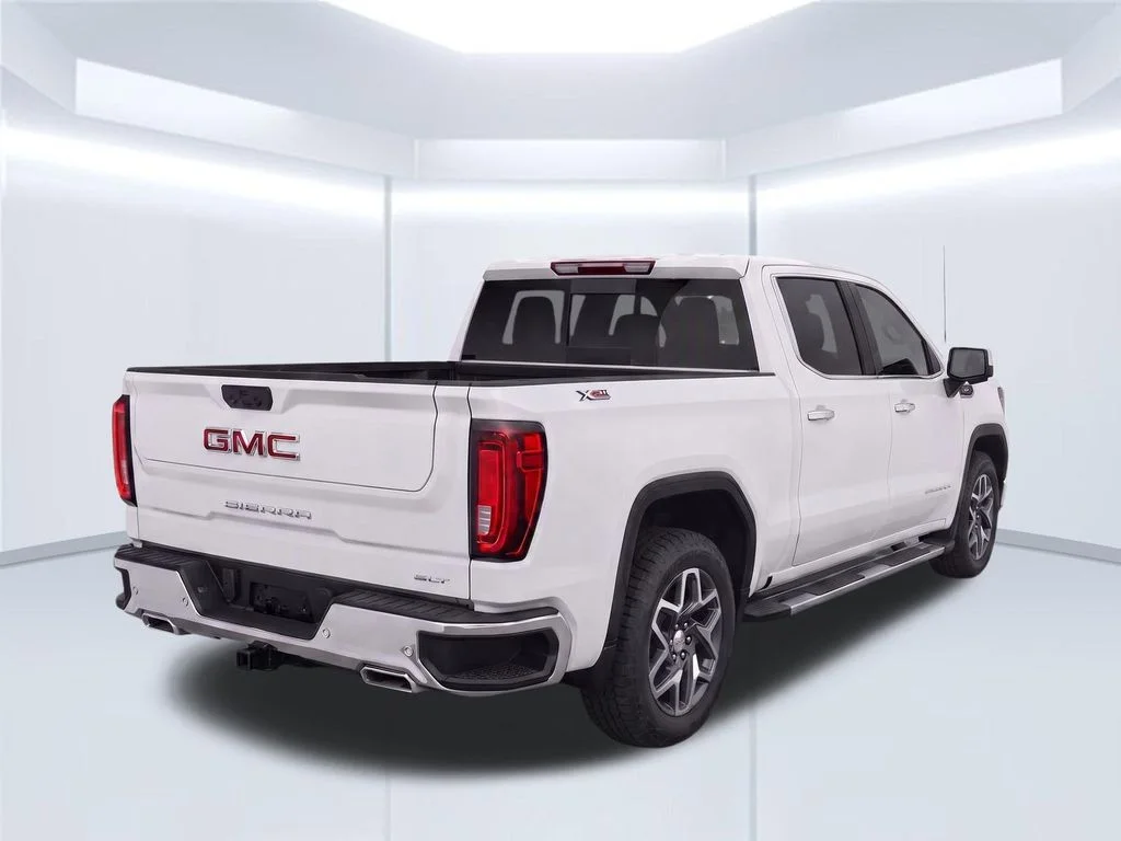 New 2026 White GMC SLT image 4