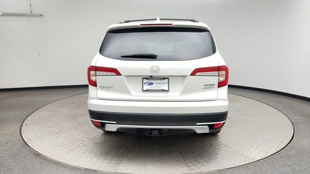 Used 2021 White Honda Touring image 3