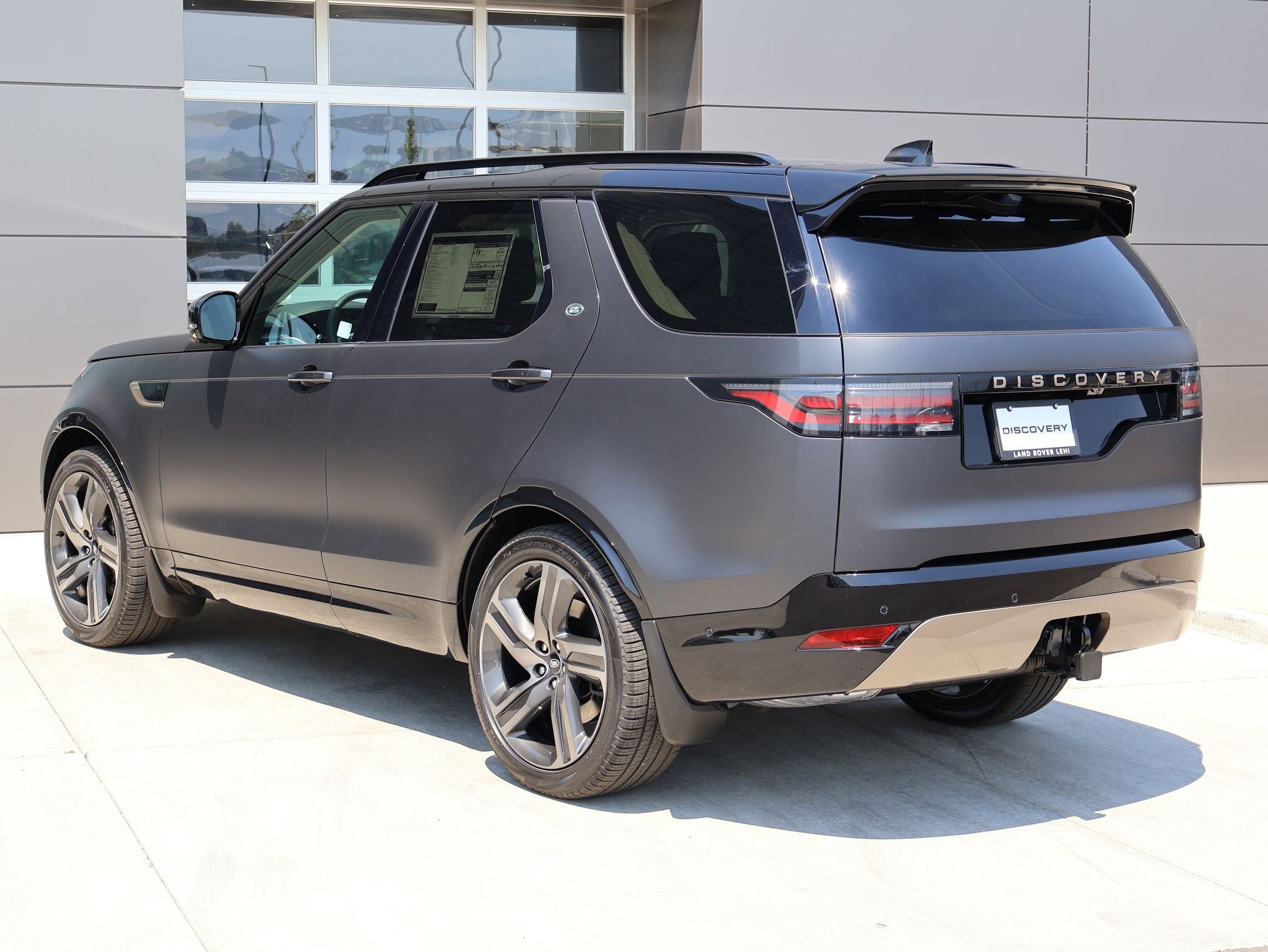 New 2026 Carpathian Grey LAND ROVER Gemini Edition image 8