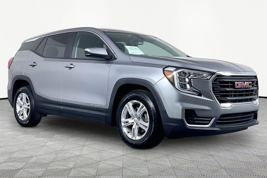 Used 2024 Silver GMC SLE image 3