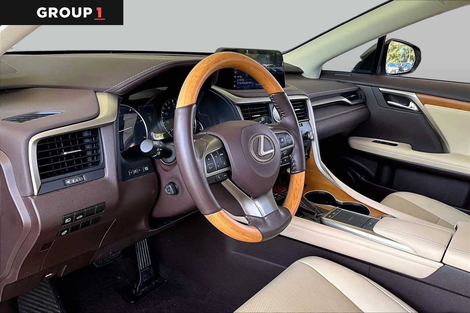 Certified Used 2020 Moonbeam Beige Metallic Lexus  image 15