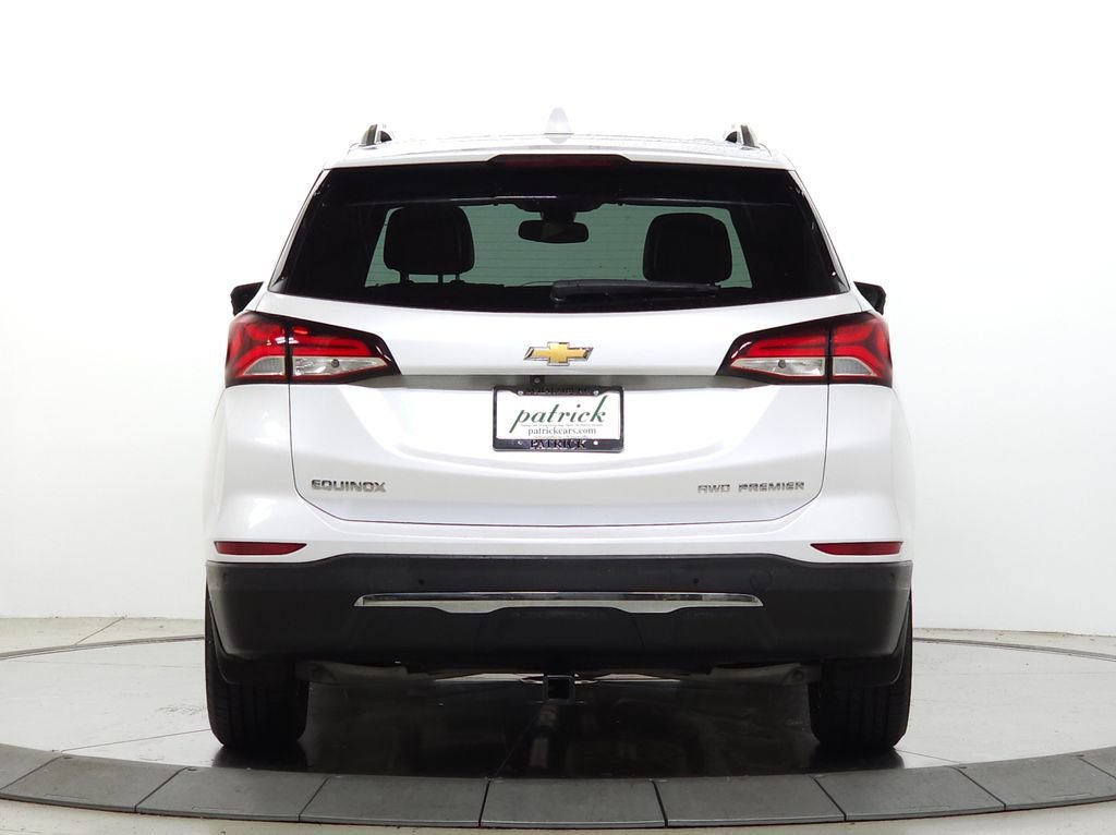 Used 2022 IRIDESCENT PEARL TRICOAT Chevrolet Premier image 6