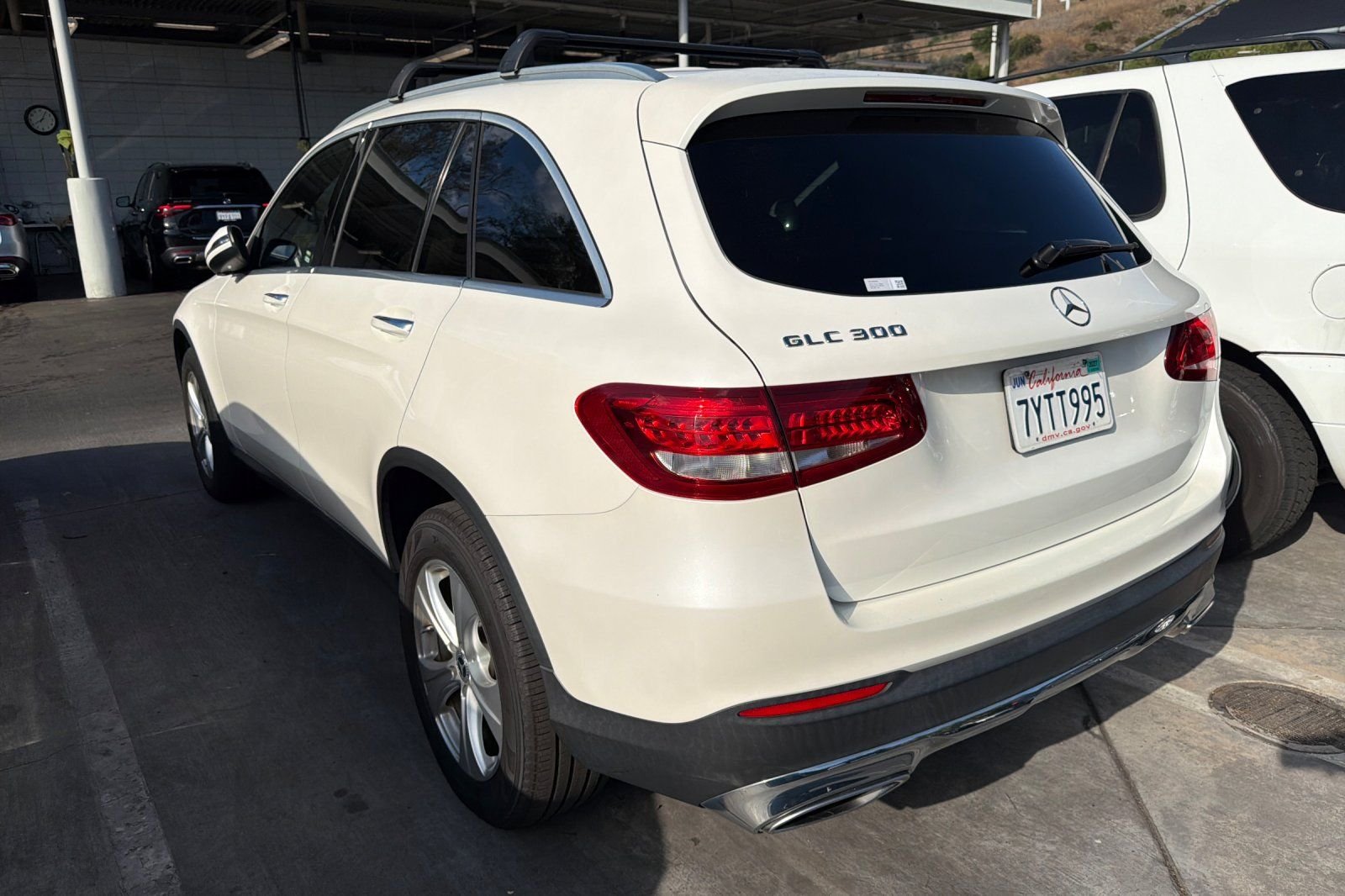Used 2017  Mercedes-Benz GLC 300 image 10