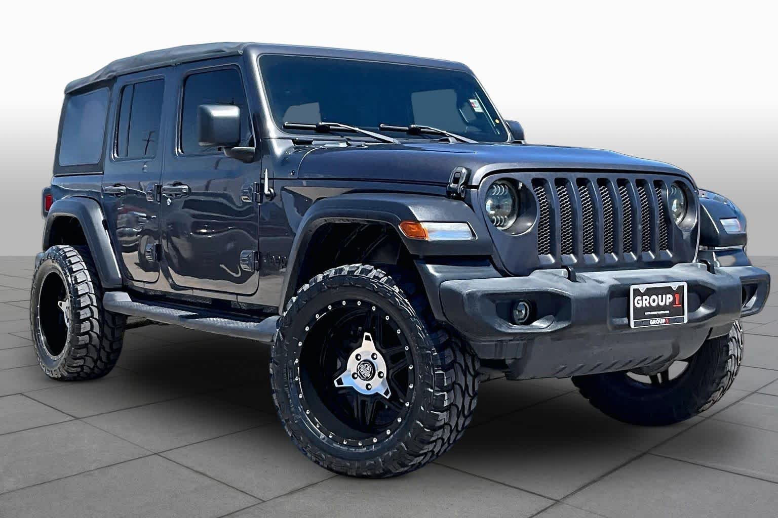 Used 2022 Granite Crystal Clearcoat Metallic Jeep Unlimited Sport S image 3