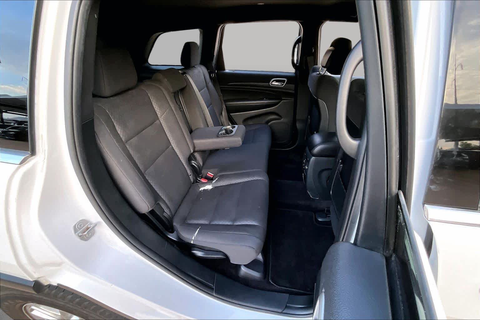 Used 2019 Bright White Clearcoat Jeep Laredo E image 18