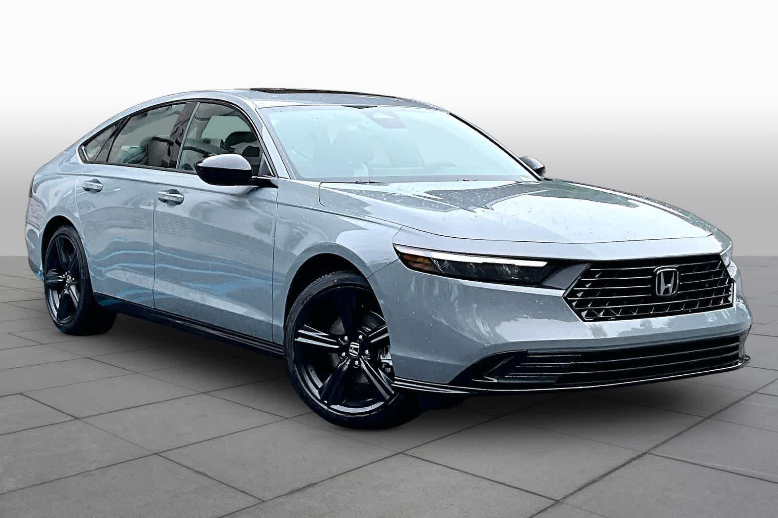 New 2026 Urban Gray Pearl Honda Sport-L image 2