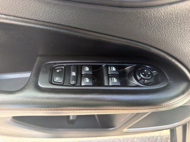 Used 2021 Granite Crystal Metallic Clearcoat Jeep Limited image 13