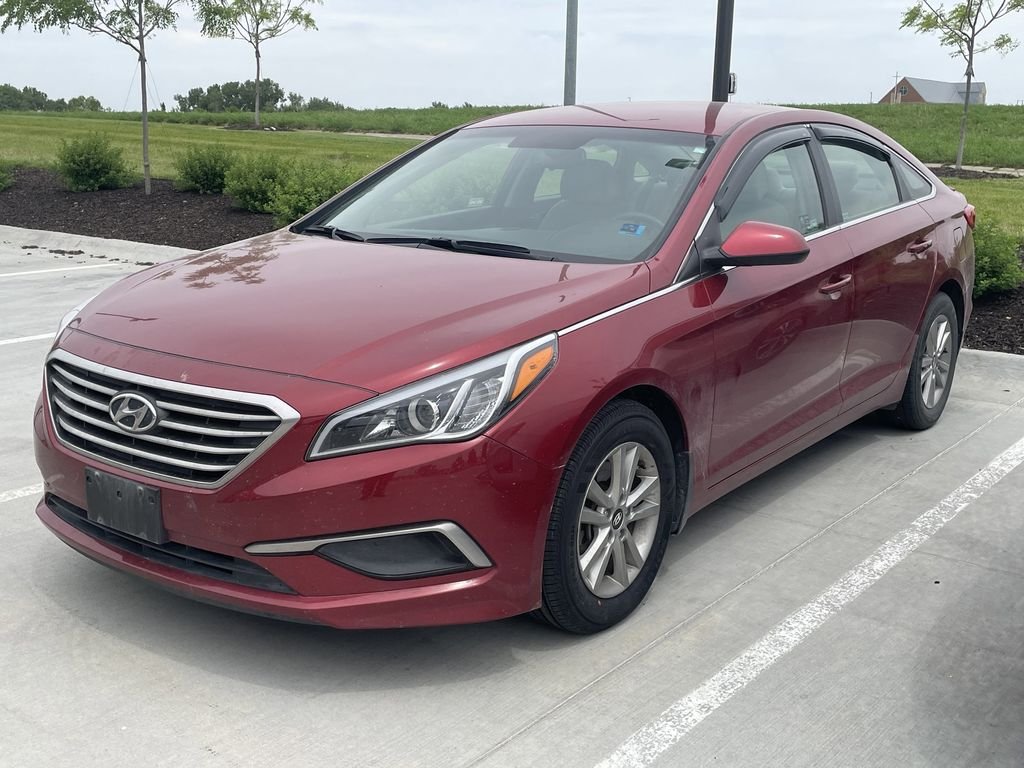 2016 Hyundai Sonata SE's photo
