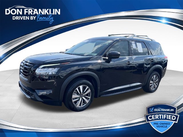 2023 Nissan Pathfinder SL