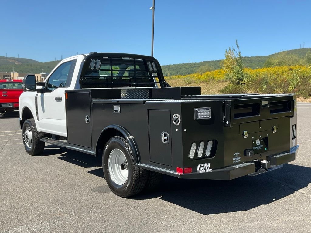 2024 Ford F-350 Super Duty Chassis Cab XL - Photo 42
