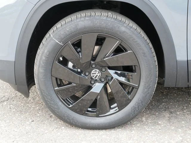 New 2026 Gray Volkswagen 2.0T SE w/Technology image 5