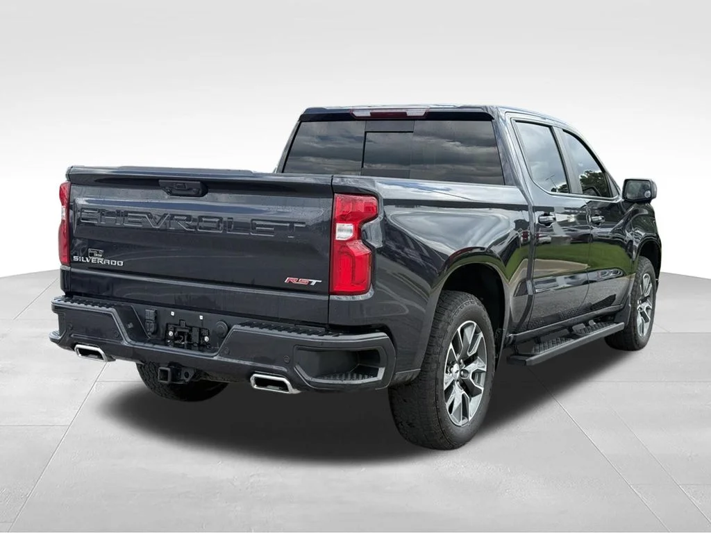Used 2023 Gray Chevrolet RST image 24