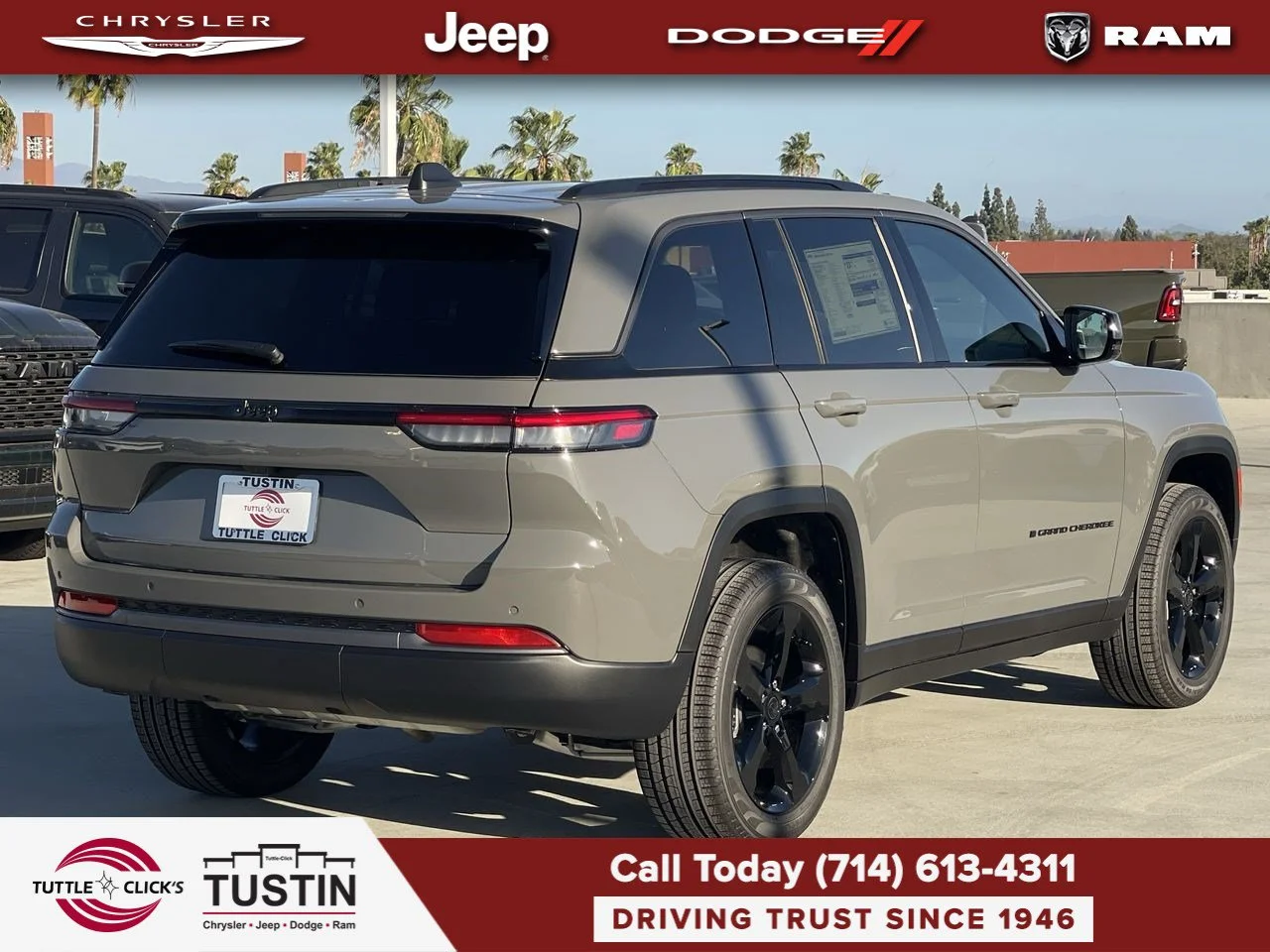 New 2027 Sting-Gray Clear-Coat Paint Jeep Limited image 12