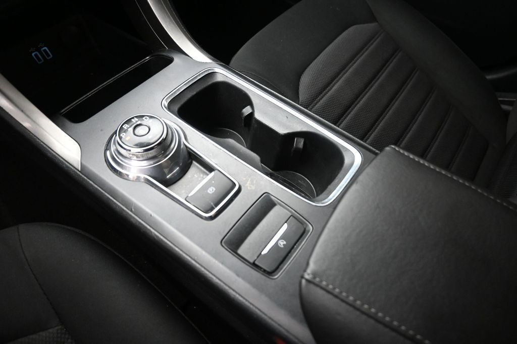 Used 2019 White Ford SE image 29