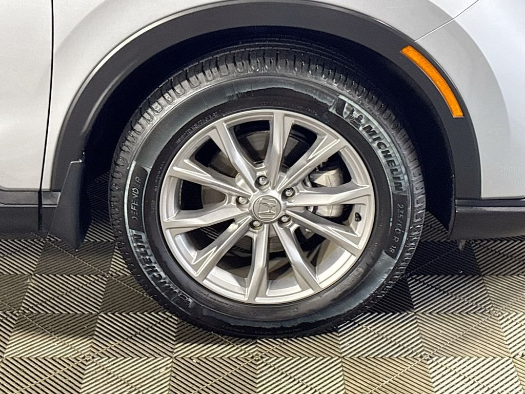 Used 2023 Silver Honda EX-L image 23