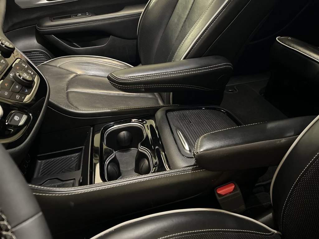 2025 Chrysler Pacifica Limited - Photo 20