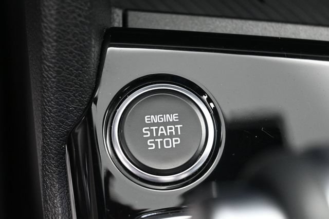 Used 2025 Gravity Gray Kia SX image 20