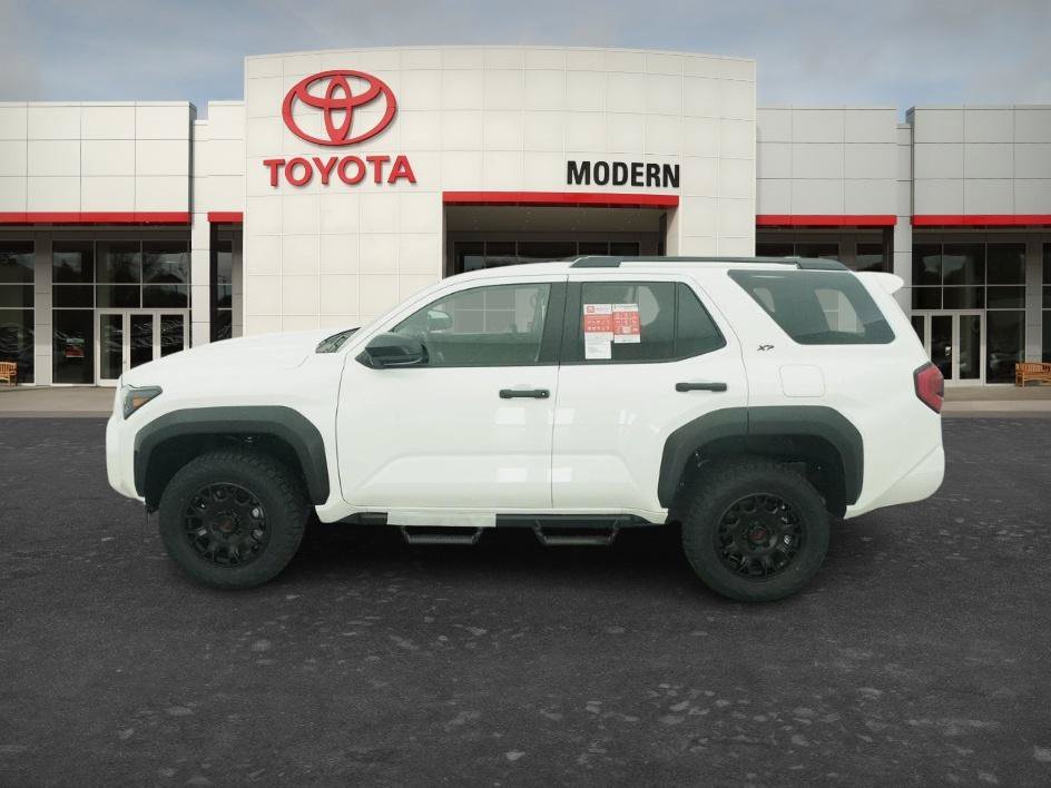 New 2026 Ice Cap Toyota SR5 image 3