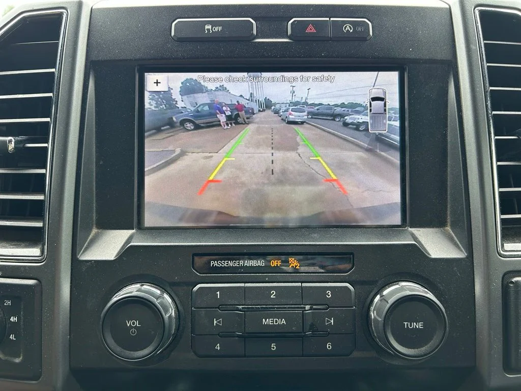 Used 2019 Black Ford XLT image 22