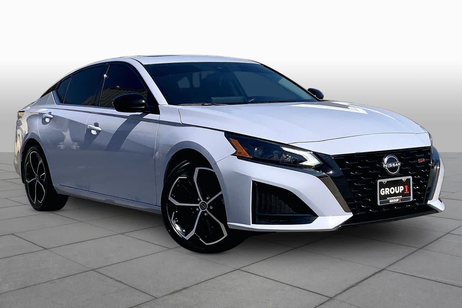 Used 2024 Gray Sky Pearl Nissan 2.5 SR image 3