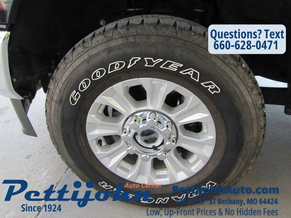 Used 2022 Black Metallic Ford XLT image 27
