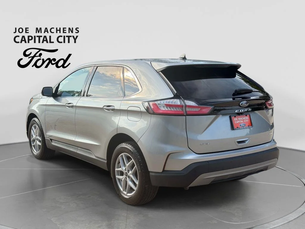 Used 2024 Iconic Silver Metallic Ford SEL image 7