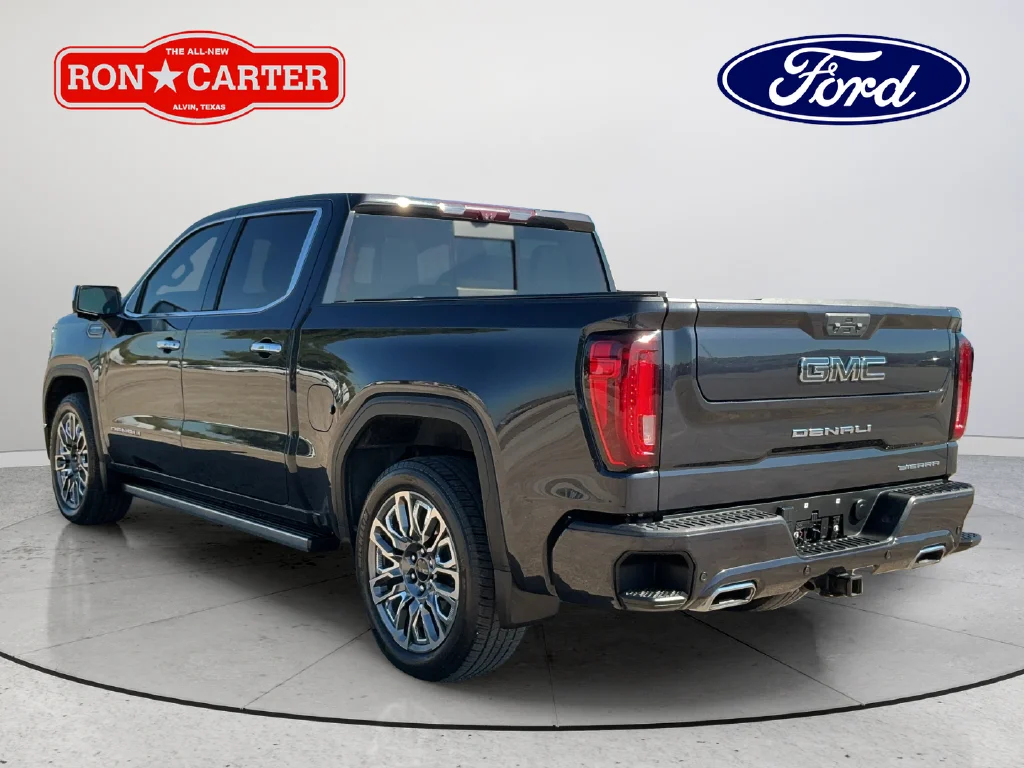 Used 2023 Silver GMC Denali Ultimate image 4