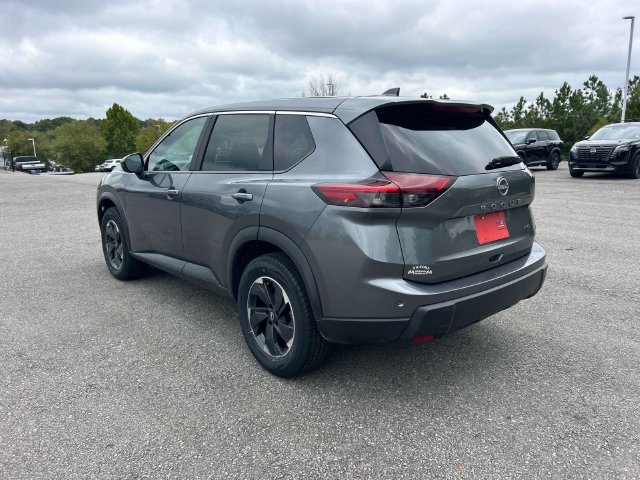 Used 2025 Gray Nissan SV image 6