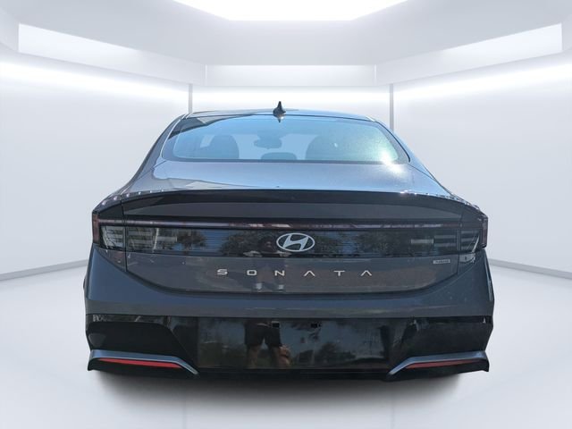 Used 2025 Blue Hyundai SEL image 4