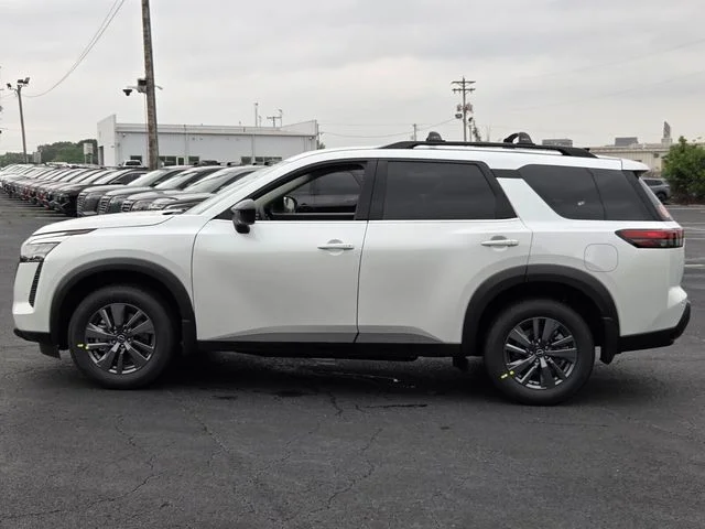 New 2026 Everest White Pearl TriCoat Nissan SV image 2
