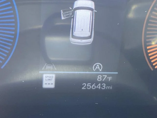 Used 2024 Red Hyundai SEL image 34