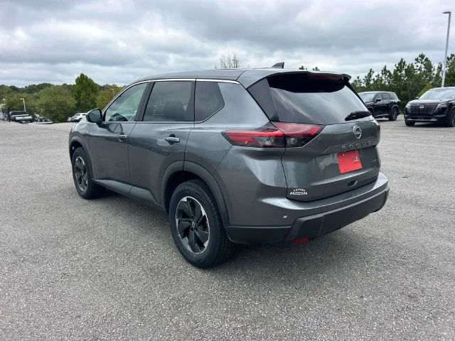 Used 2025 Gray Nissan SV image 6