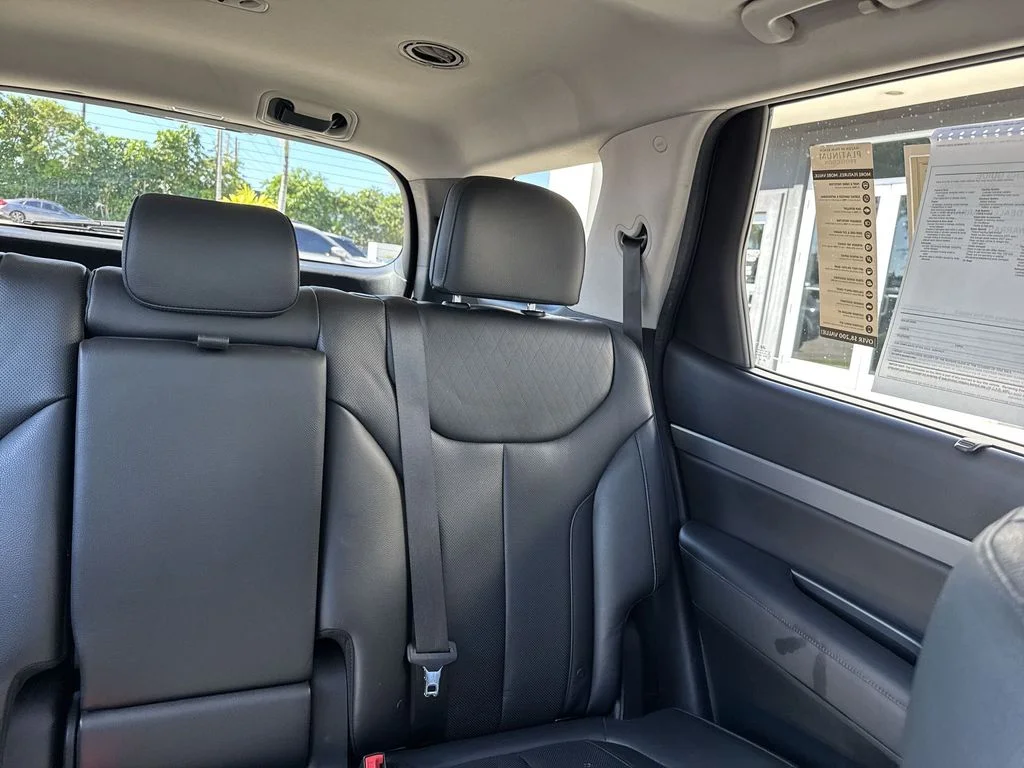 Used 2020 Silver Hyundai SEL image 19